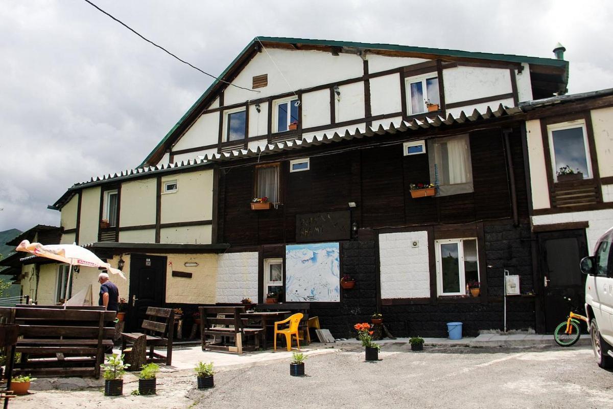Guesthouse Shamo Gudauri Ngoại thất bức ảnh