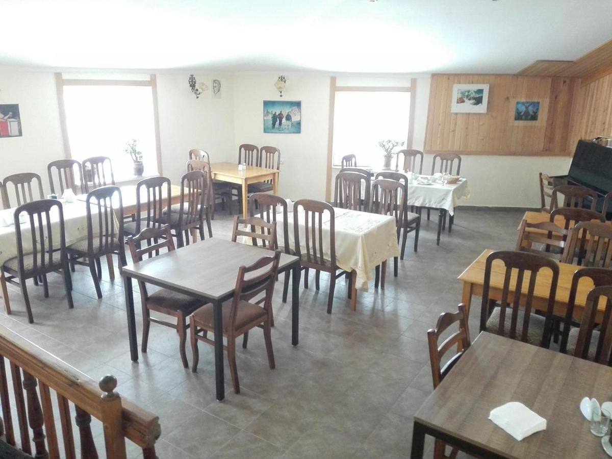 Guesthouse Shamo Gudauri Ngoại thất bức ảnh